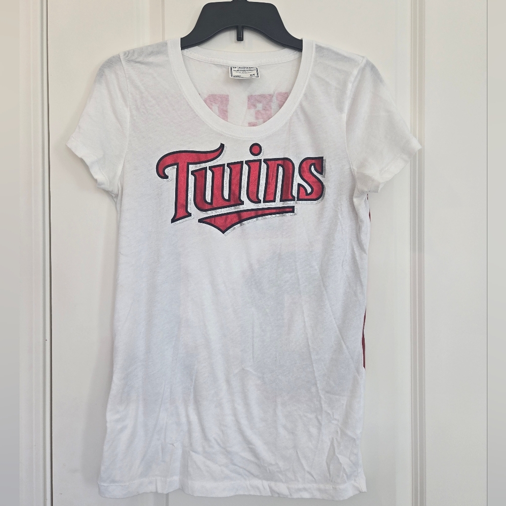 Victorias Secret PINK Twins Womens White and Red T-Shirt Size Medium - Picture 2 of 5